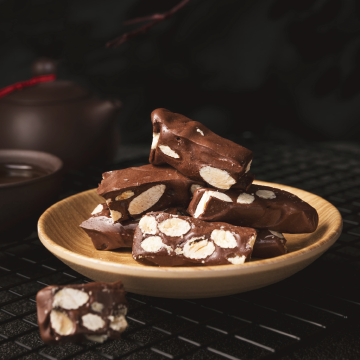 杏仁巧克力牛軋糖600g裝（限門市自取）